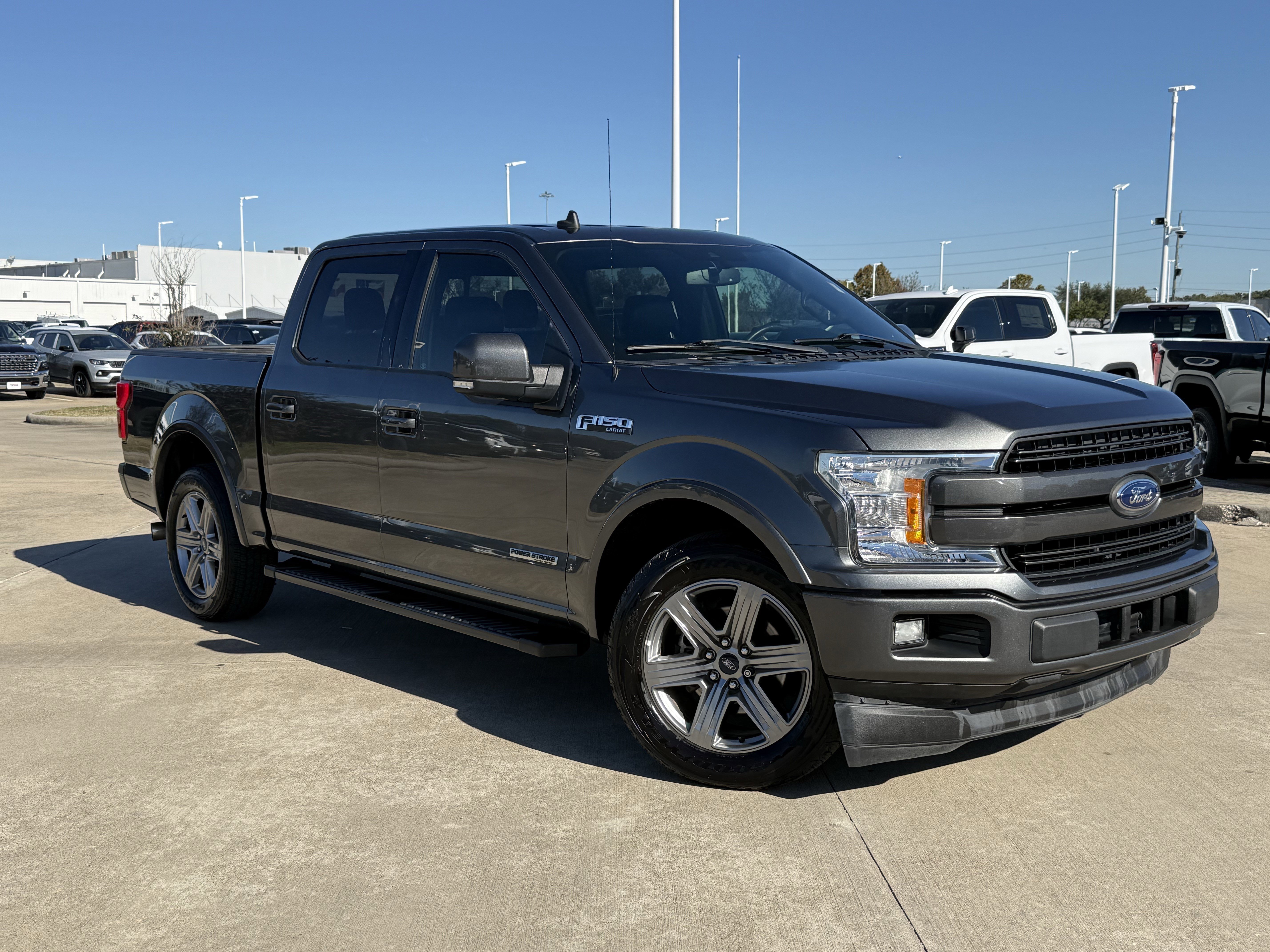 Used 2019 Ford F150 Lariat image 2