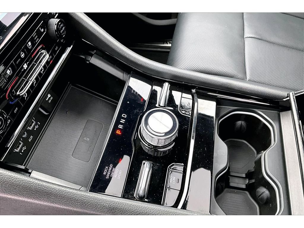 Certified 2025 Jeep Grand Cherokee Overland w/ Luxury Tech Group IV image 16