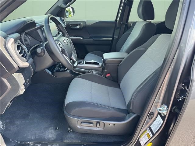 Used 2023 Toyota Tacoma TRD Sport w/ Technology Package AWD/4WD image 6