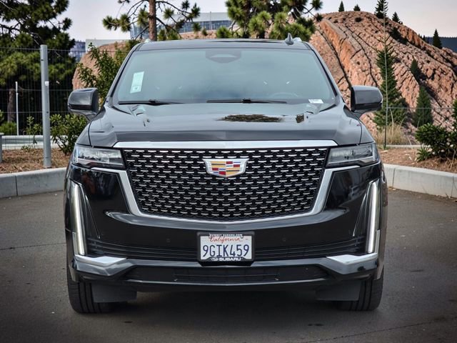Used 2023 Cadillac Escalade Premium Luxury image 2