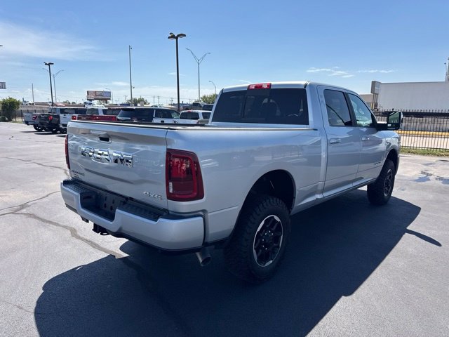 Used 2026 RAM 2500 Laramie AWD/4WD image 3