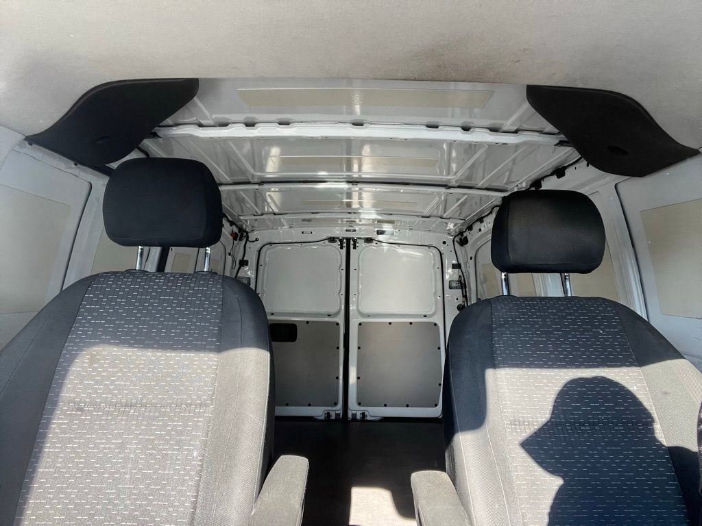 Used 2022 Mercedes-Benz Metris image 16