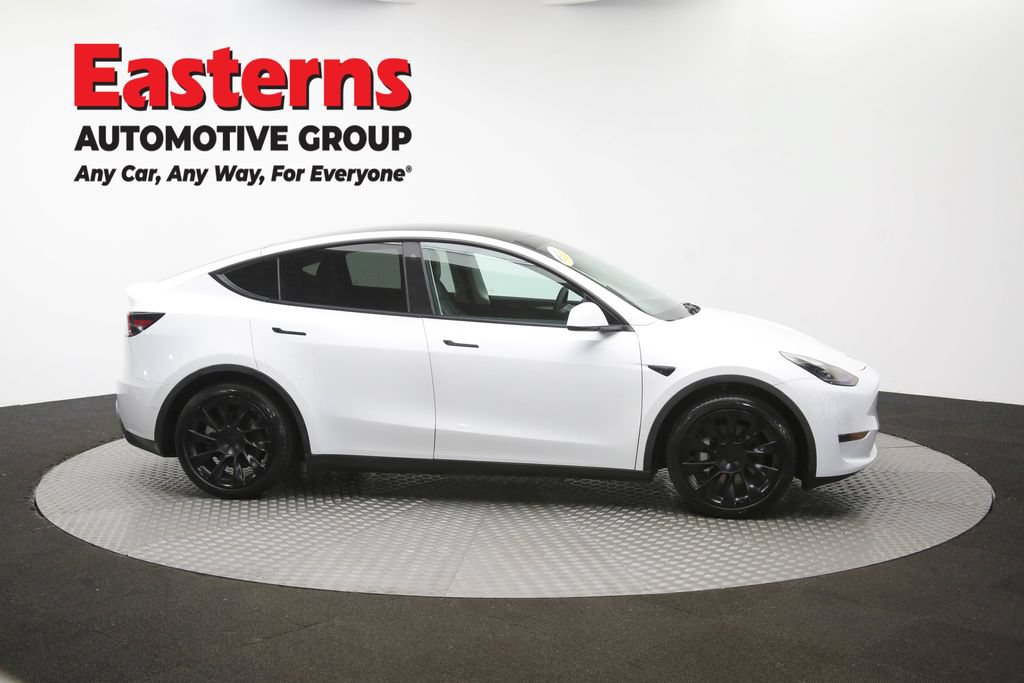 Used 2022 Tesla Model Y Long Range AWD/4WD image 39