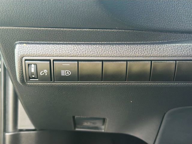 Used 2023 Toyota Corolla LE image 10