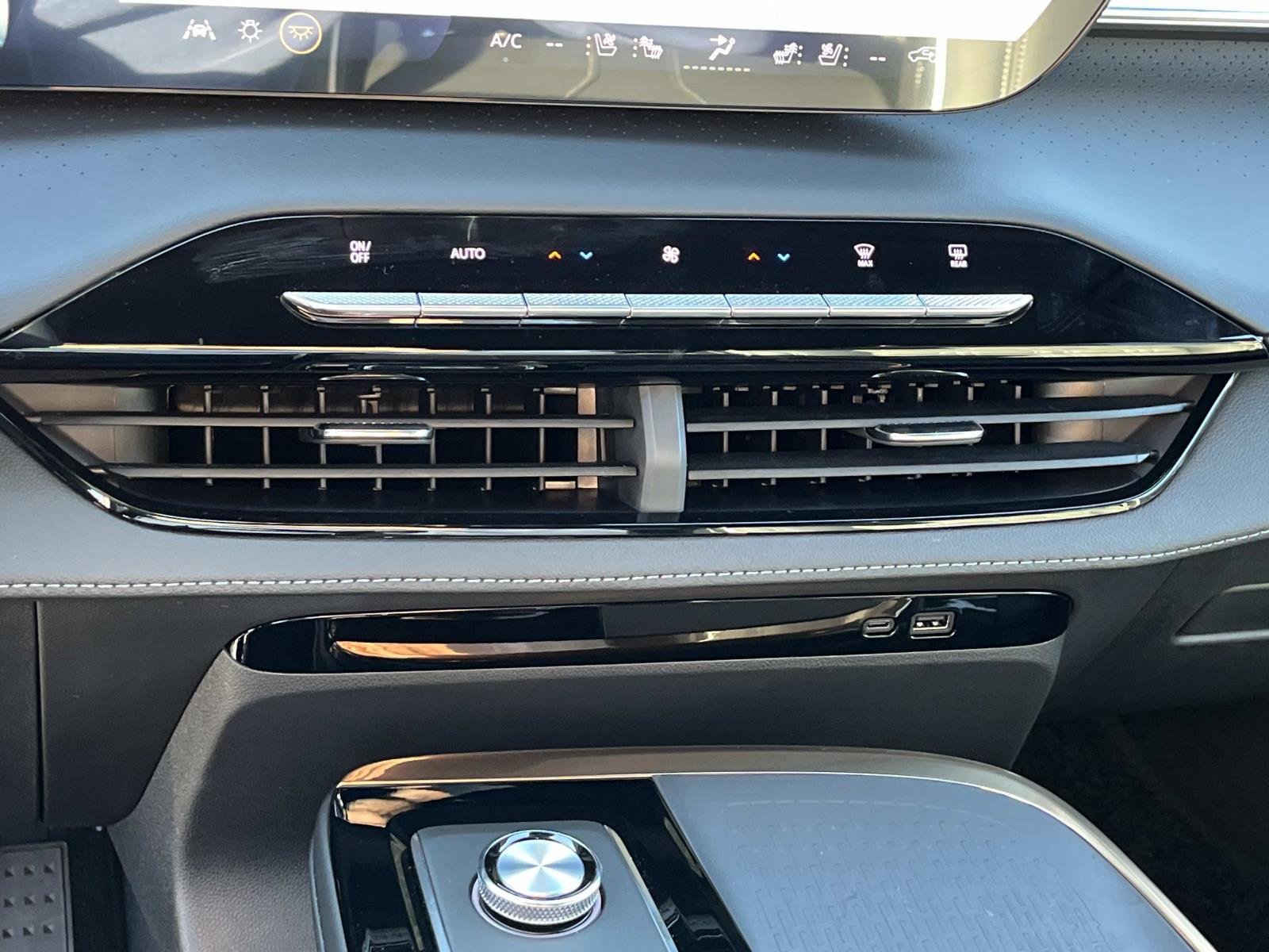 New 2026 Buick Enclave Avenir w/ Super Cruise Package image 29