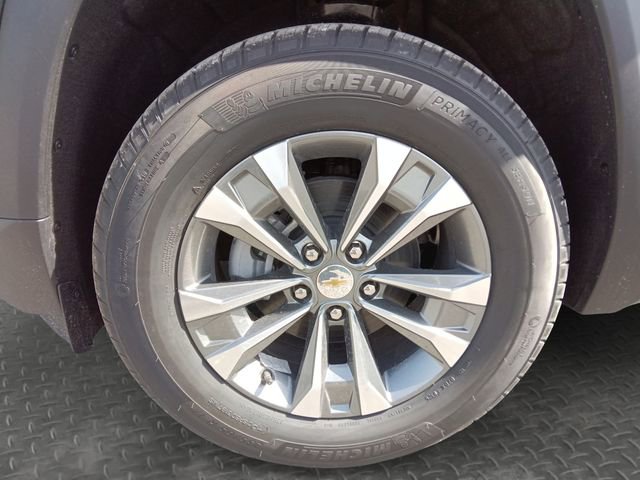 New 2026 Chevrolet Equinox LT w/ Convenience Package II AWD/4WD image 9