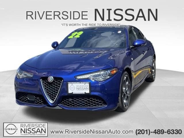 Used 2022 Alfa Romeo Giulia Ti w/ Active Assist Plus Package