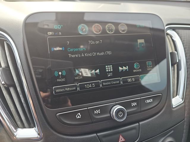 Used 2018 Chevrolet Malibu LT image 17