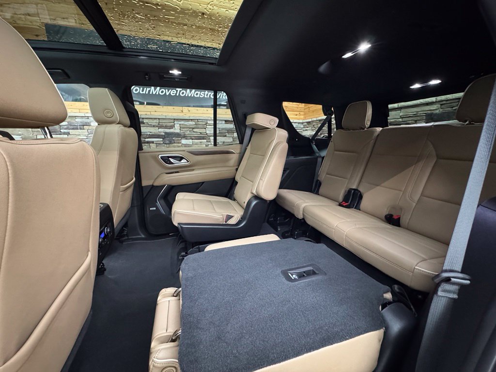Used 2021 Chevrolet Tahoe Premier AWD/4WD image 30