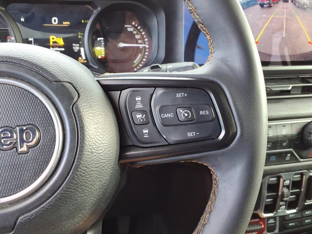 Used 2024 Jeep Wrangler Unlimited AWD/4WD image 19