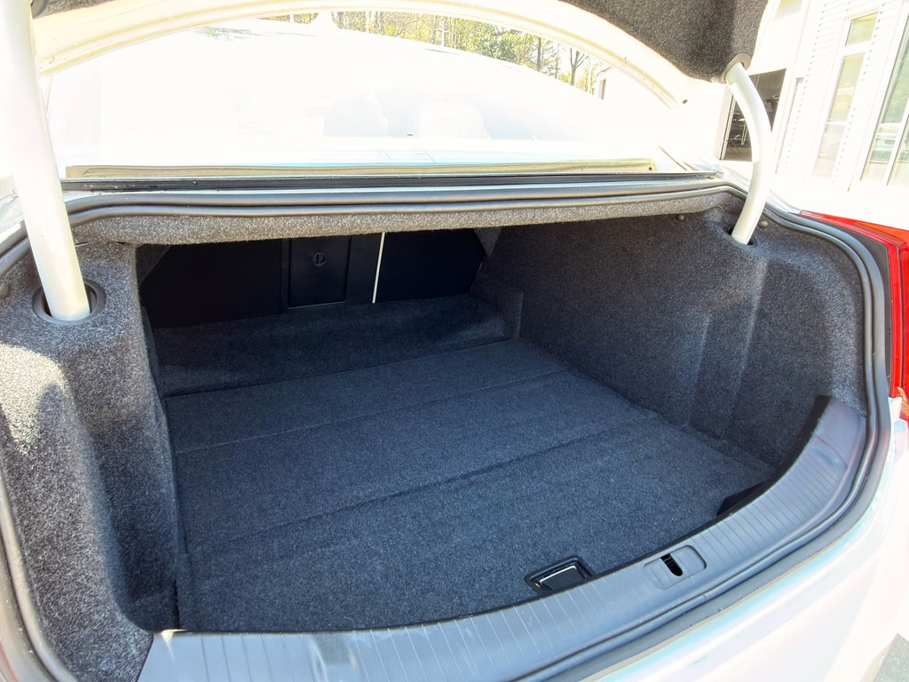 Used 2013 Cadillac XTS Premium image 24