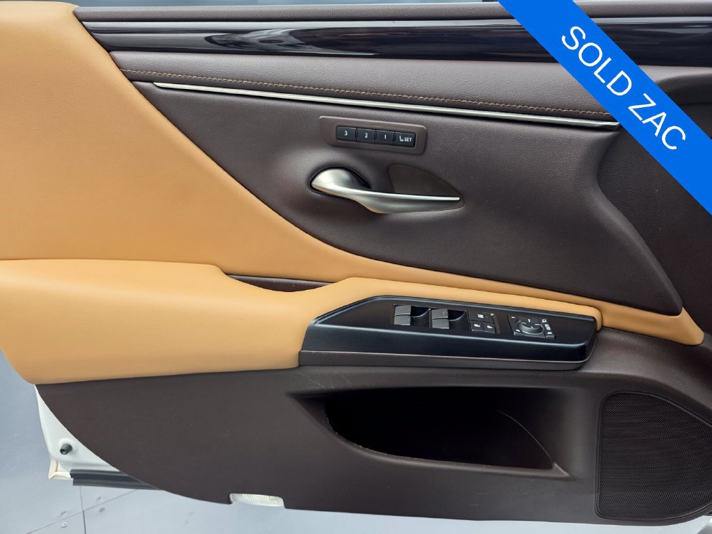 Used 2020 Lexus ES 350 w/ Premium Package FWD image 25