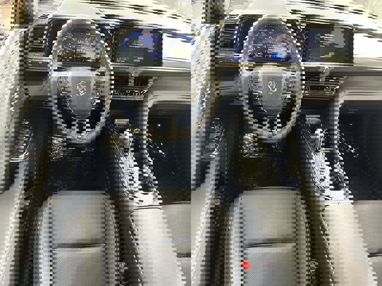 Used 2026 Toyota Crown XLE image 21