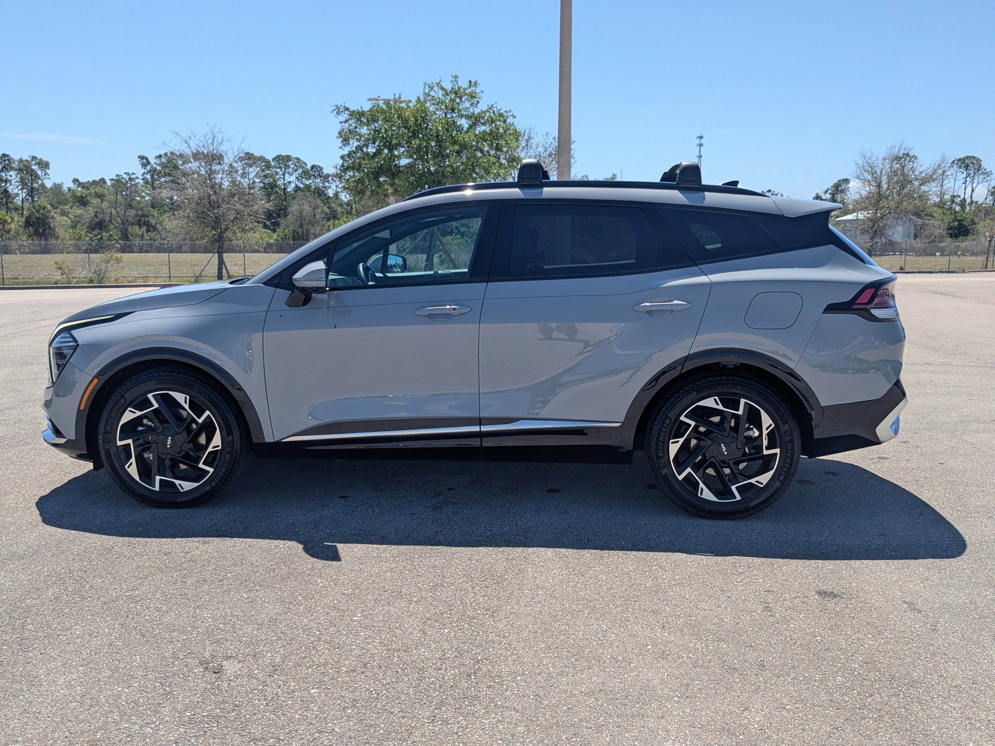 Certified 2024 Kia Sportage SX FWD image 8