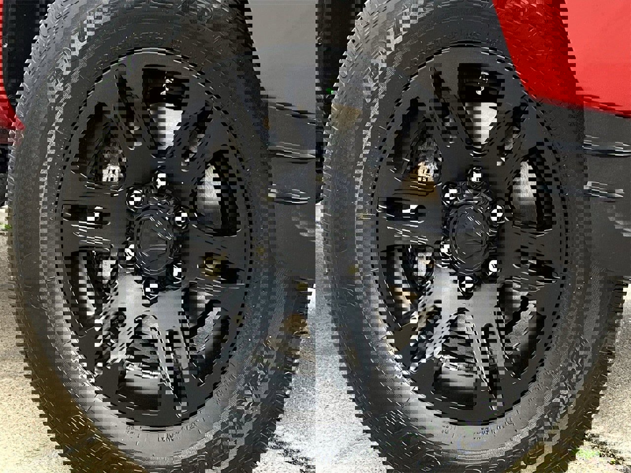 Used 2021 Toyota Tacoma SR w/ SR Convenience Package image 28