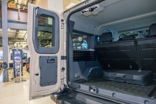 Used 2025 INEOS Grenadier image 16