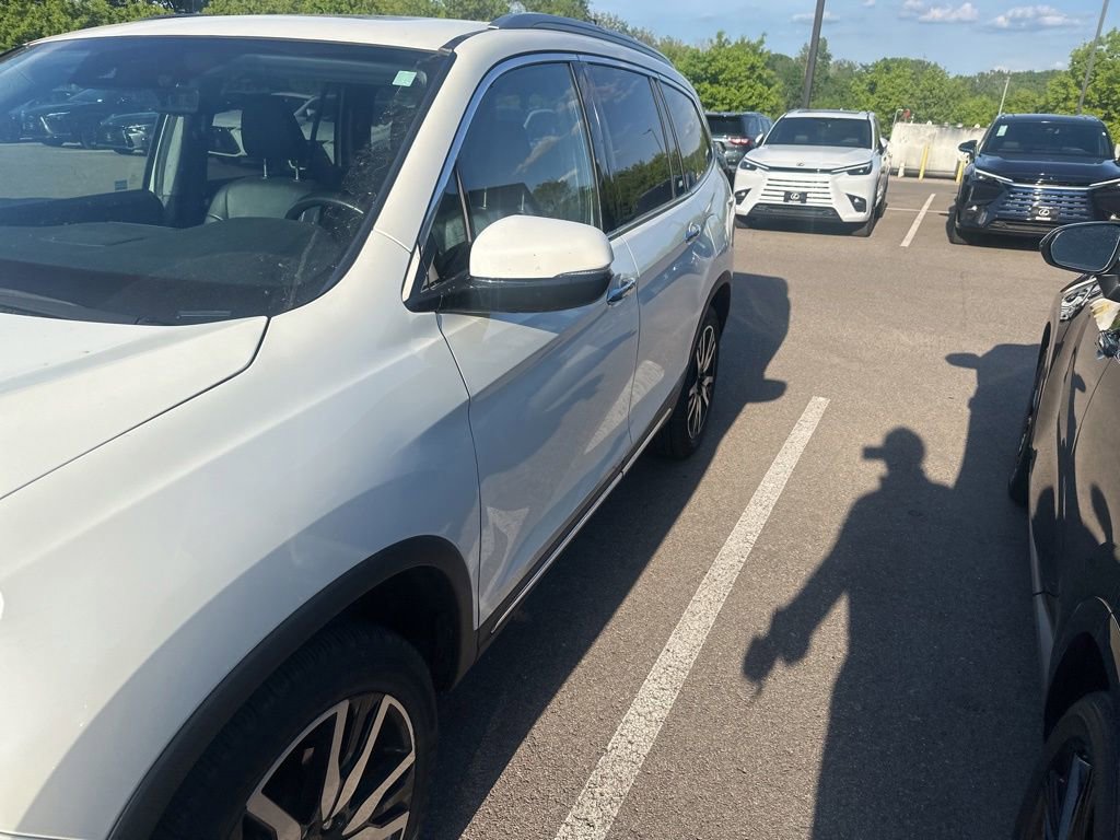 Used 2019 Honda Pilot Touring image 4