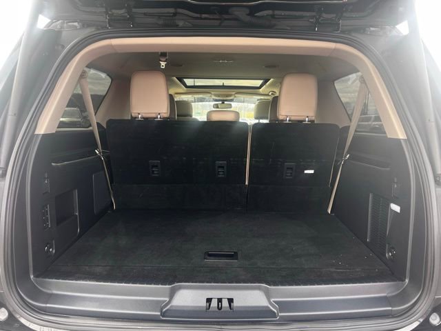 Used 2022 Ford Expedition Max Limited image 11