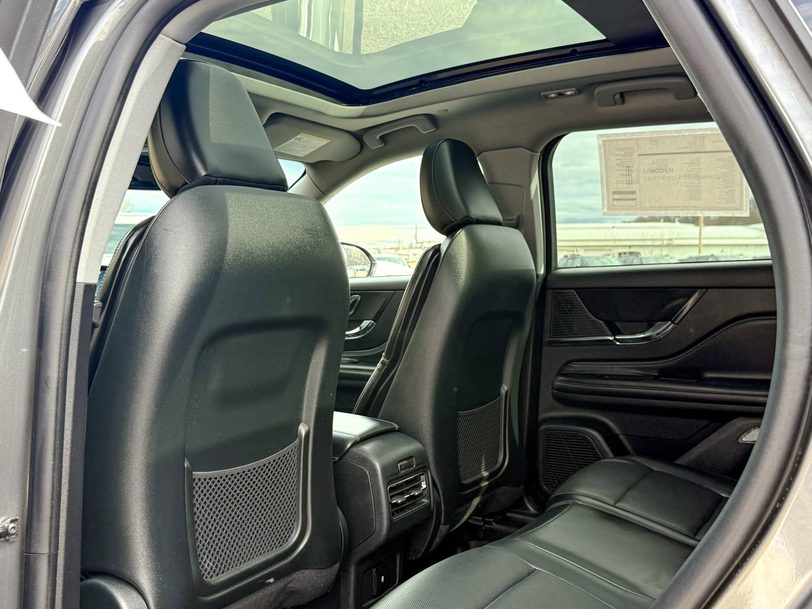 Used 2022 Lincoln Corsair AWD w/ Premium Package image 19