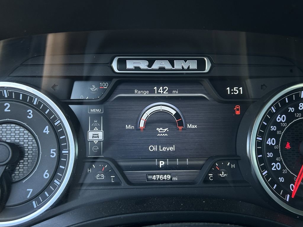 Used 2025 RAM 1500 Laramie AWD/4WD image 18