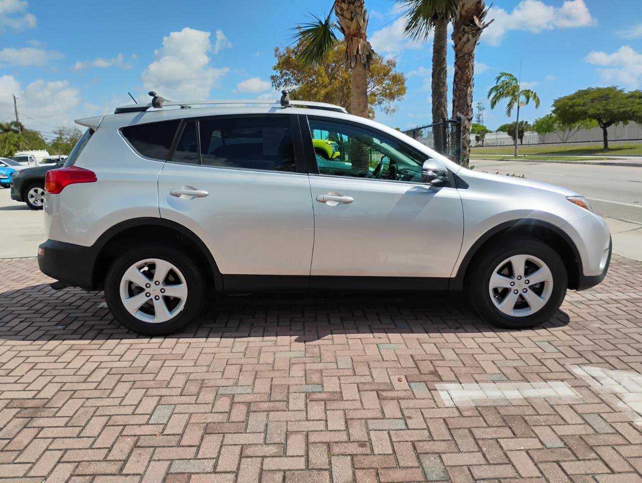 Used 2014 Toyota RAV4 XLE AWD/4WD image 62