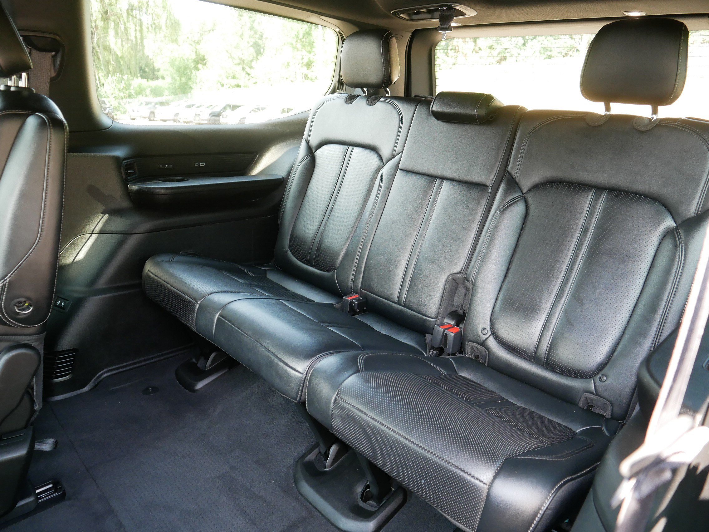 Used 2022 Jeep Wagoneer Series III w/ Flexible Seating Group AWD/4WD image 37