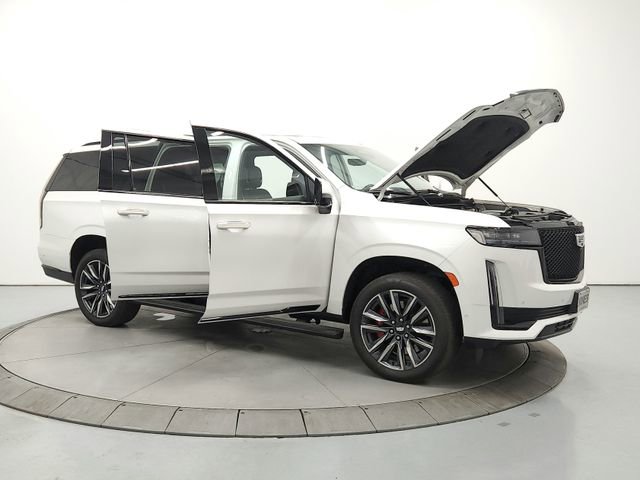 Used 2021 Cadillac Escalade ESV Sport w/ Driver Assist Tech Package AWD/4WD image 9