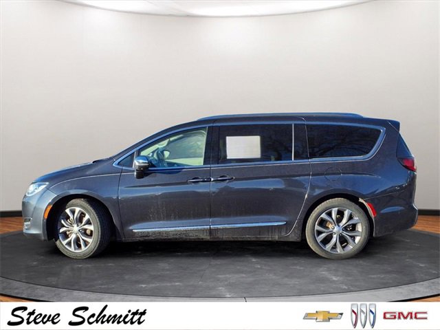 Used 2019 Chrysler Pacifica Limited w/ Advanced Safetytec Group video 2