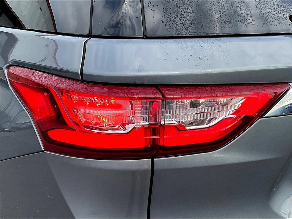 Used 2020 Chevrolet Traverse LT AWD/4WD image 27