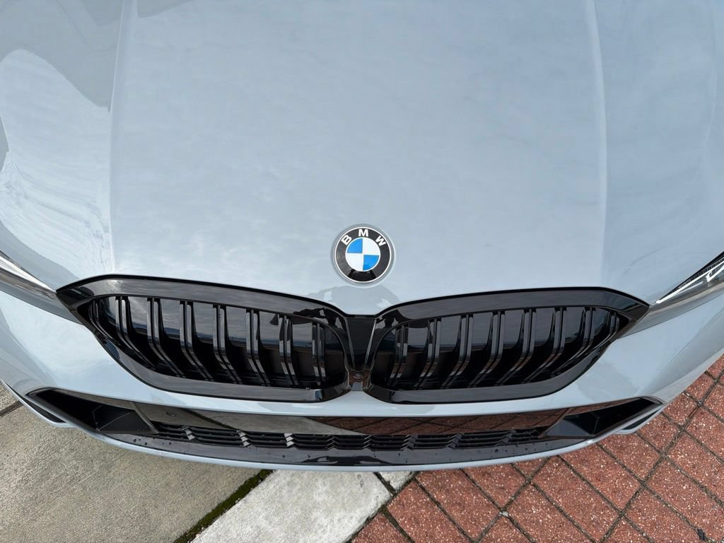 New 2026 BMW 330i Sedan w/ M Sport Package RWD image 12