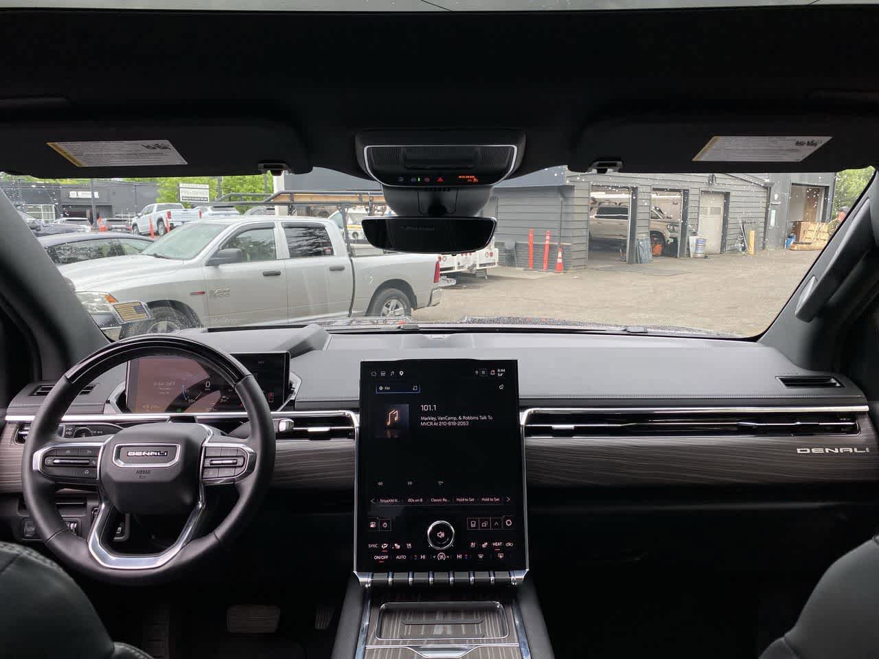Used 2025 GMC Sierra EV Denali AWD/4WD image 12