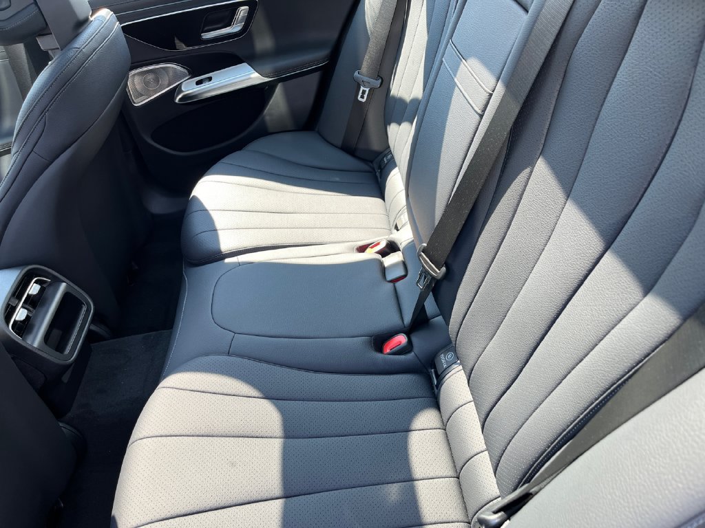 New 2027 Mercedes-Benz E 450 4MATIC Sedan image 8