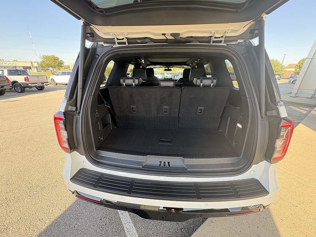 Used 2023 Ford Expedition Limited AWD/4WD image 20