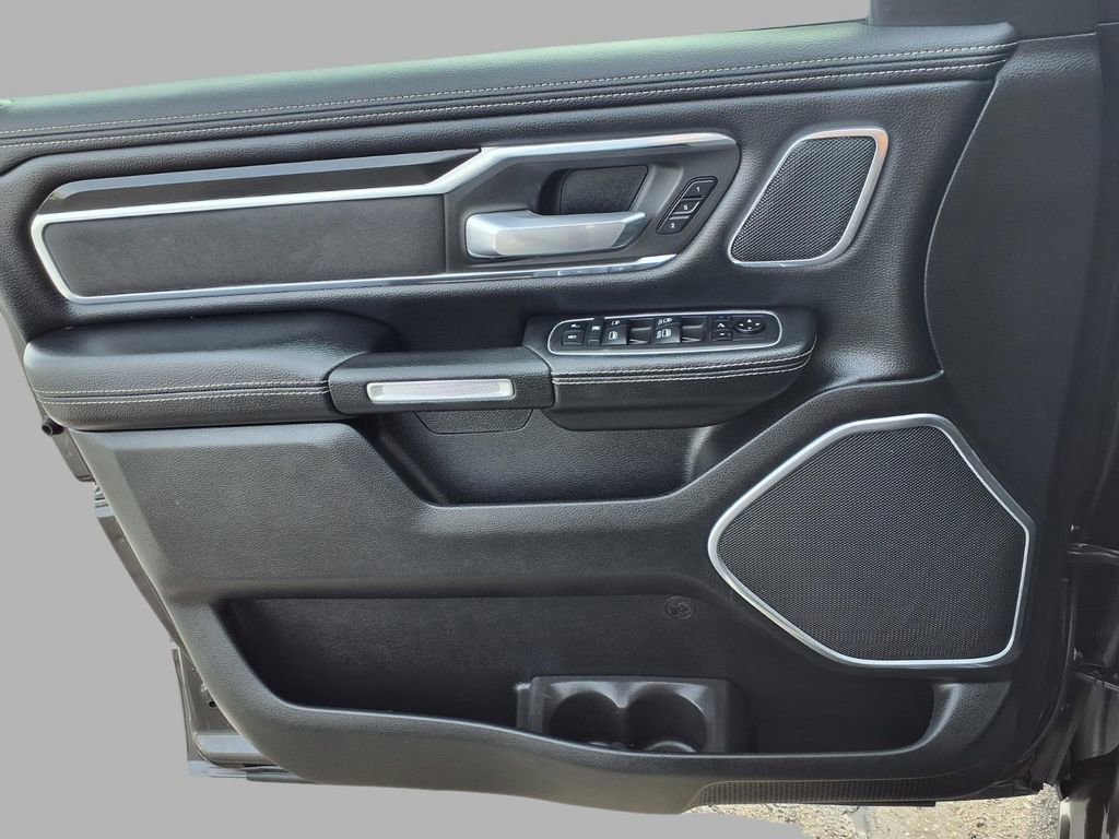 Used 2021 RAM 1500 Laramie w/ Night Edition image 17