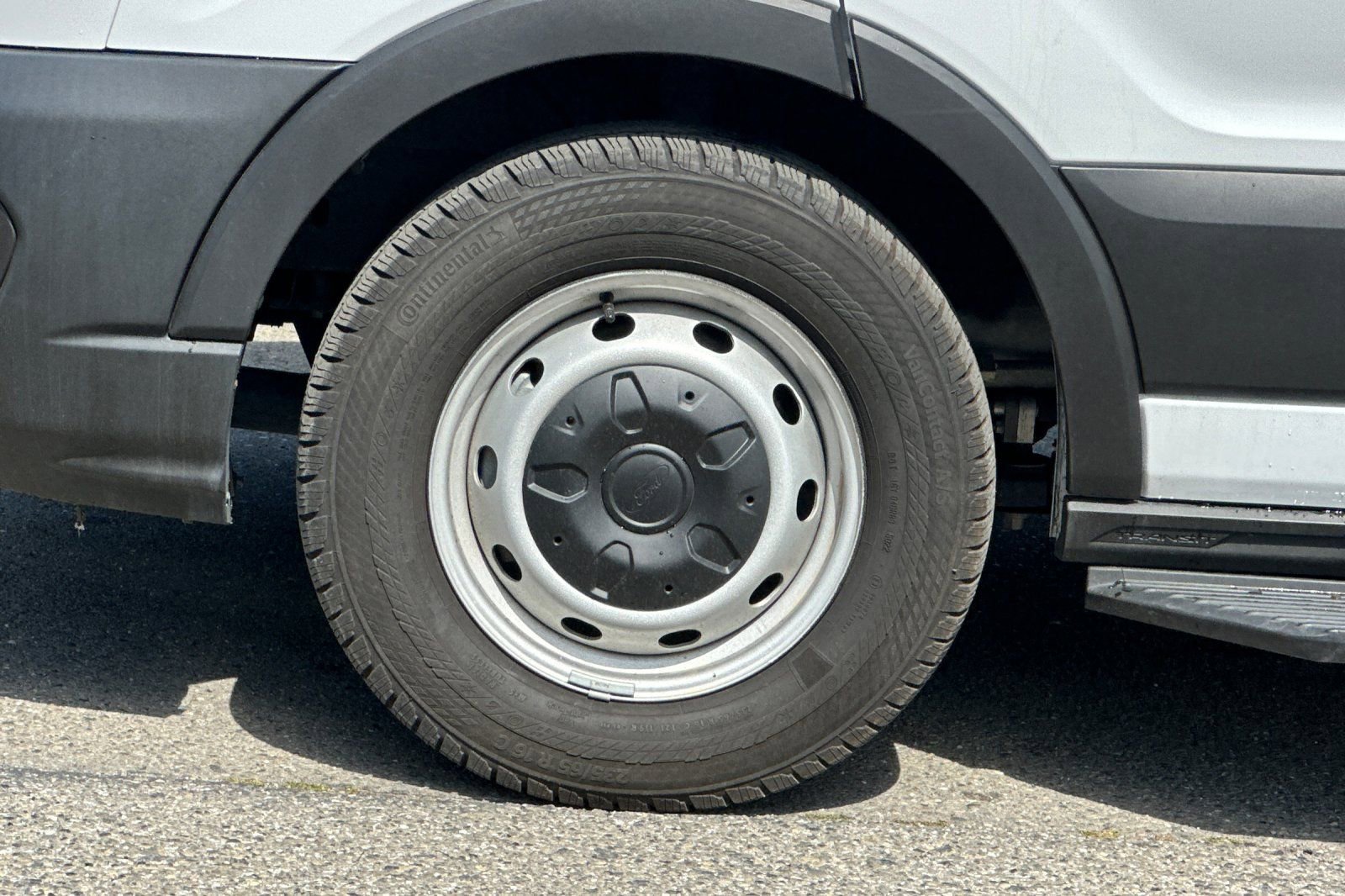 Used 2023 Ford Transit 350 XL image 19