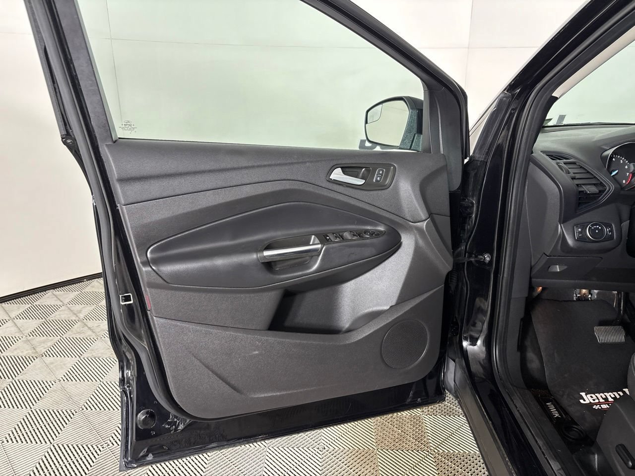 Used 2019 Ford Escape SE AWD/4WD image 10