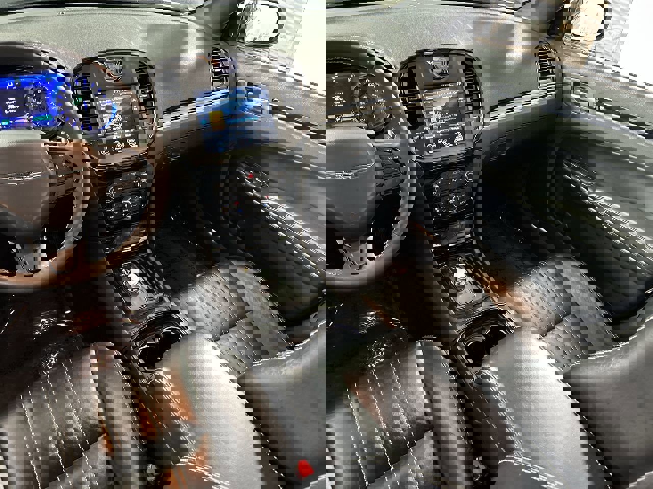 Used 2023 Chrysler 300 S image 23