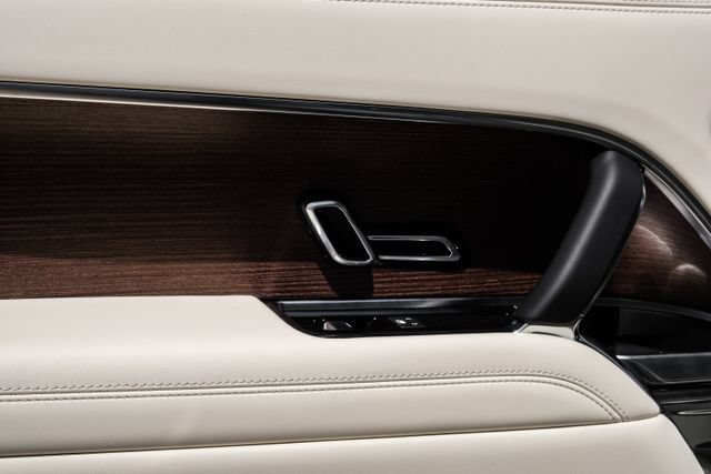 New 2026 Land Rover Range Rover SE AWD/4WD image 59