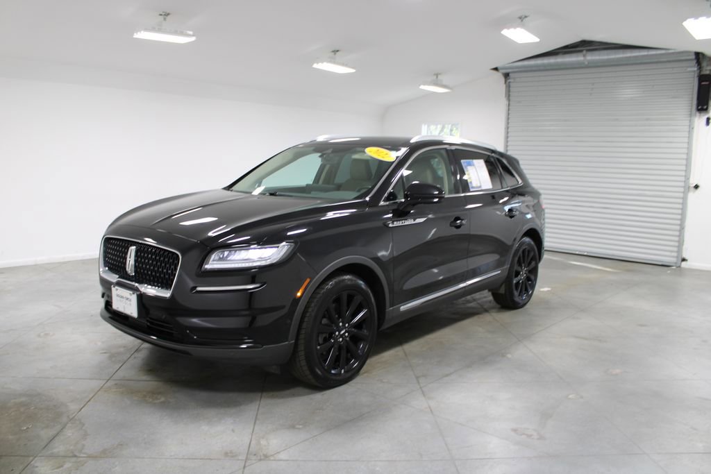 Used 2022 Lincoln Nautilus Reserve w/ Equipment Group 201A image 4