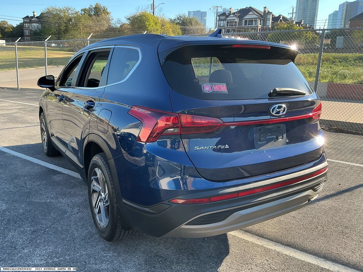 Used 2023 Hyundai Santa Fe SE FWD image 5