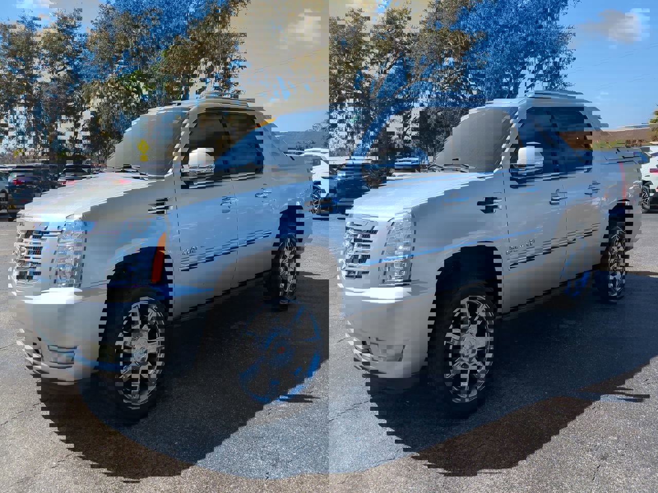 Used 2013 Cadillac Escalade EXT Premium image 8