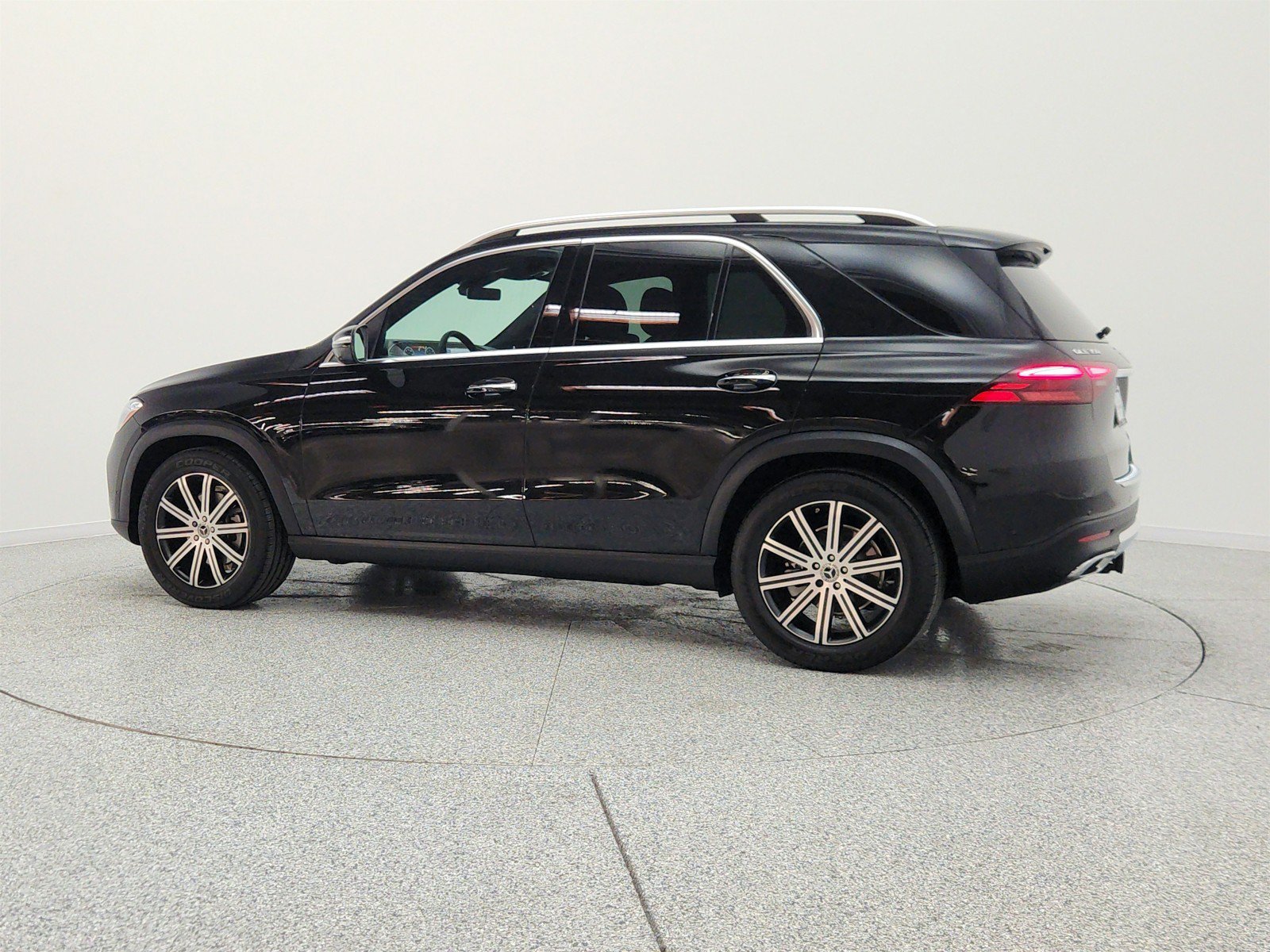 Certified 2026 Mercedes-Benz GLE 350 4MATIC image 8