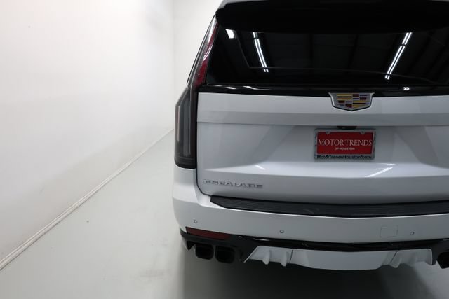 Used 2024 Cadillac Escalade ESV V w/ Heavy-Duty Trailer Package AWD/4WD image 72