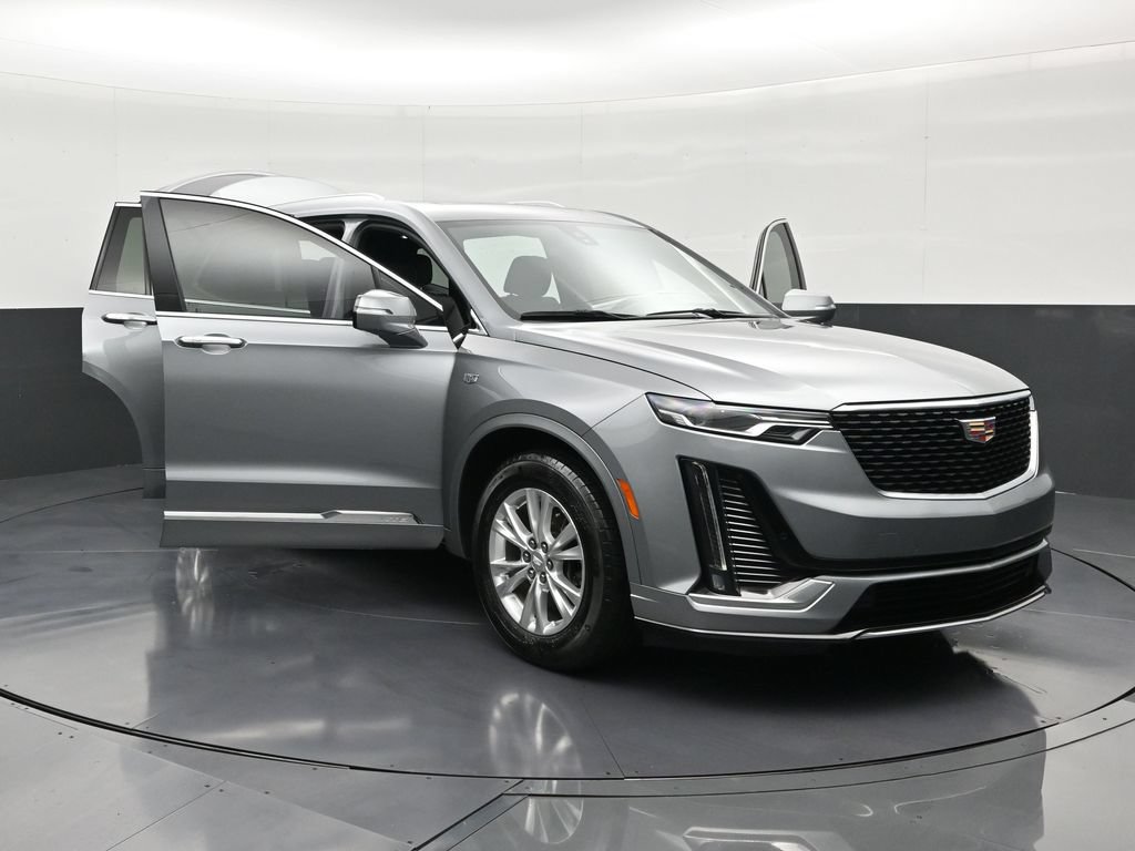 Certified 2024 Cadillac XT6 Luxury FWD image 32