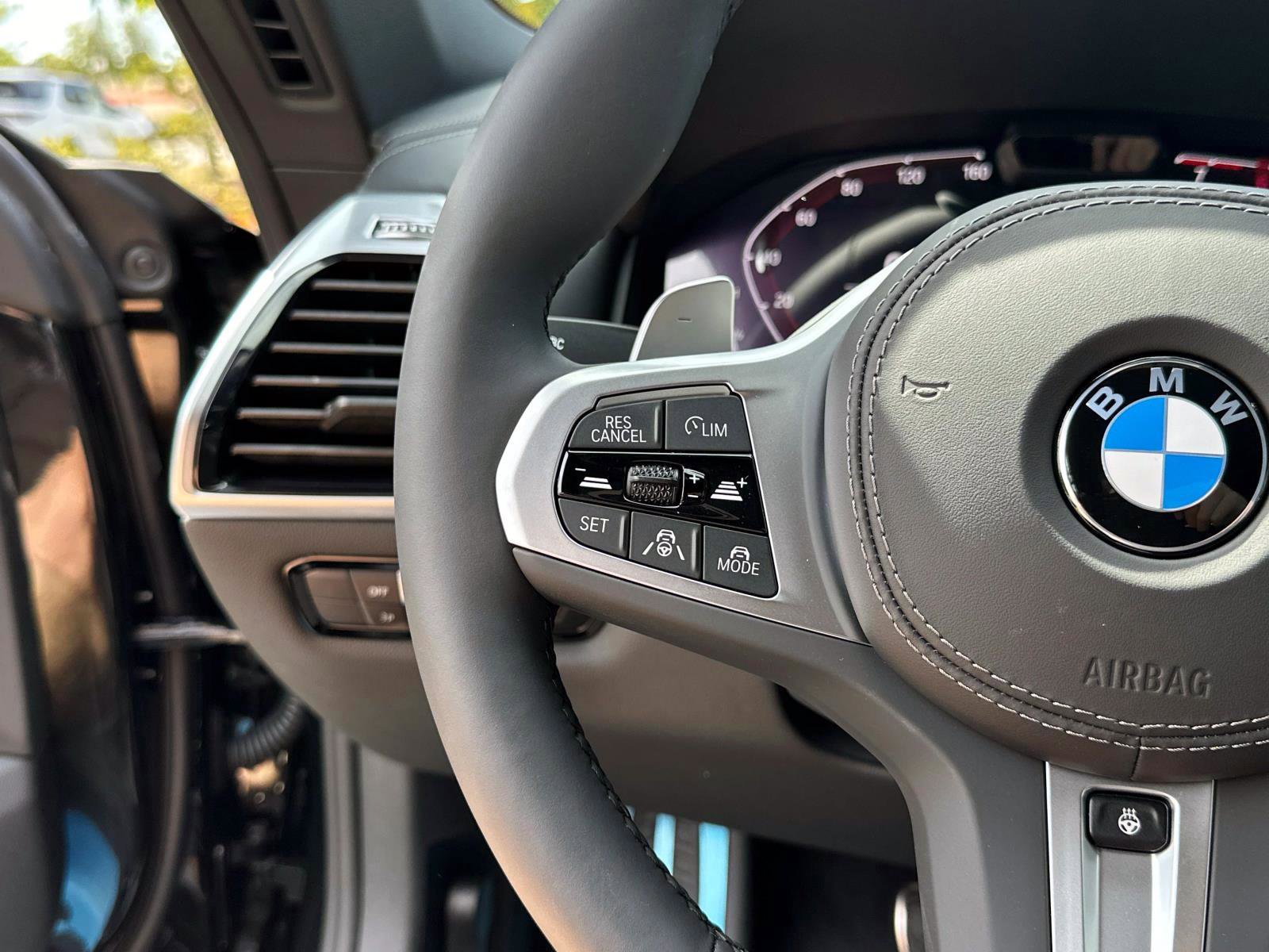 New 2026 BMW 840i Convertible image 23