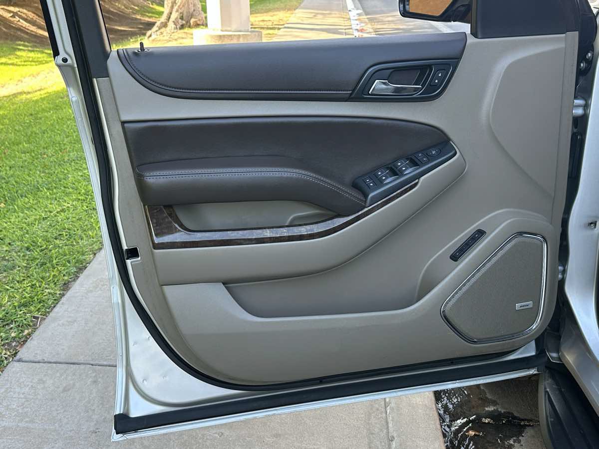 Used 2019 Chevrolet Suburban LT AWD/4WD image 55
