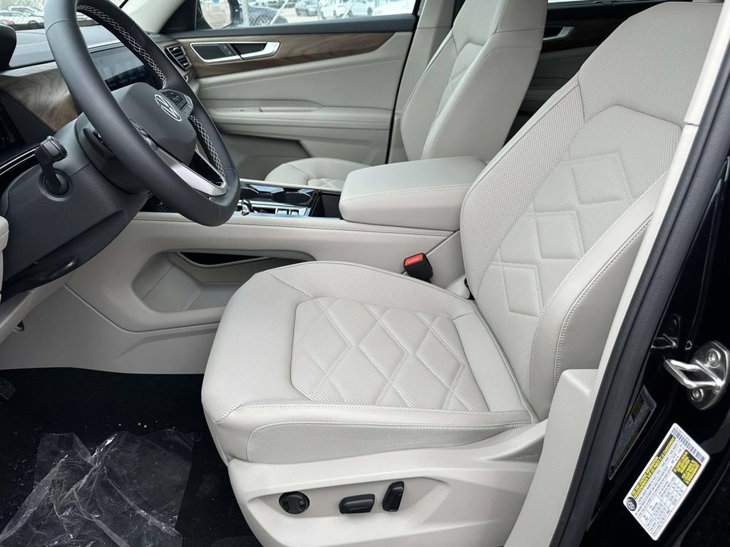 New 2025 Volkswagen Atlas SE AWD/4WD image 13