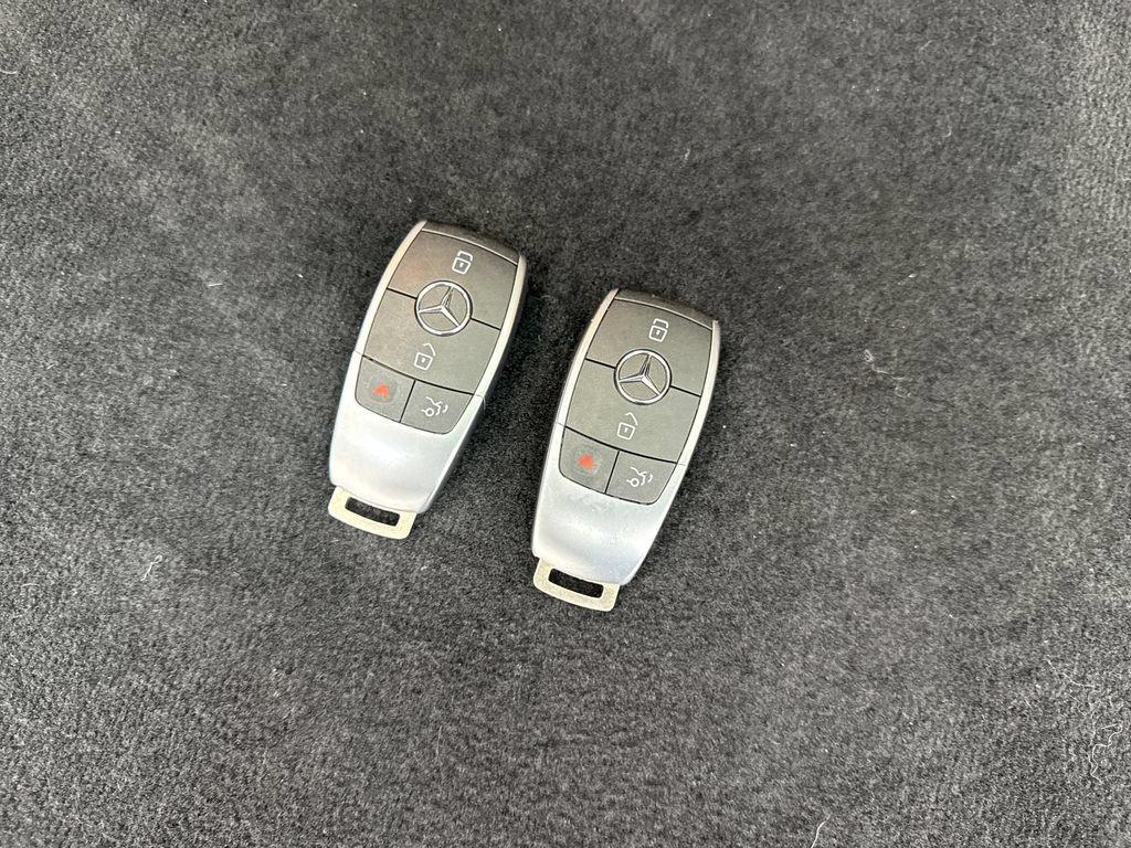 Used 2021 Mercedes-Benz GLC 300 4MATIC image 75