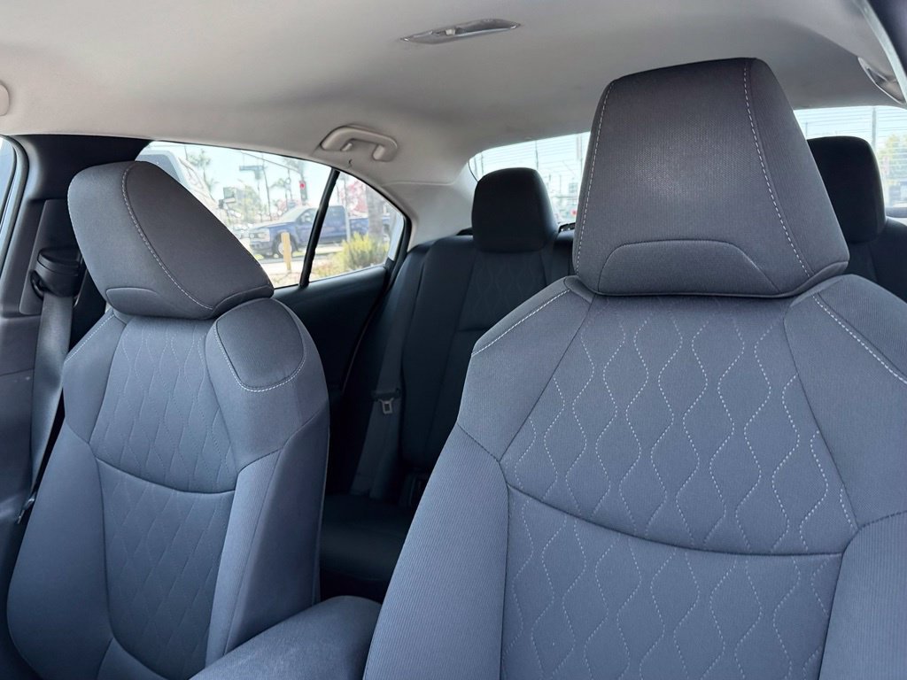 Used 2020 Toyota Corolla LE FWD image 16