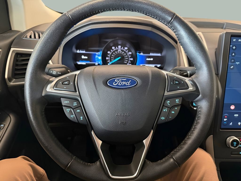 Used 2022 Ford Edge SEL w/ Convenience Package AWD/4WD image 18